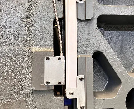 GRATING RULER DETECTION